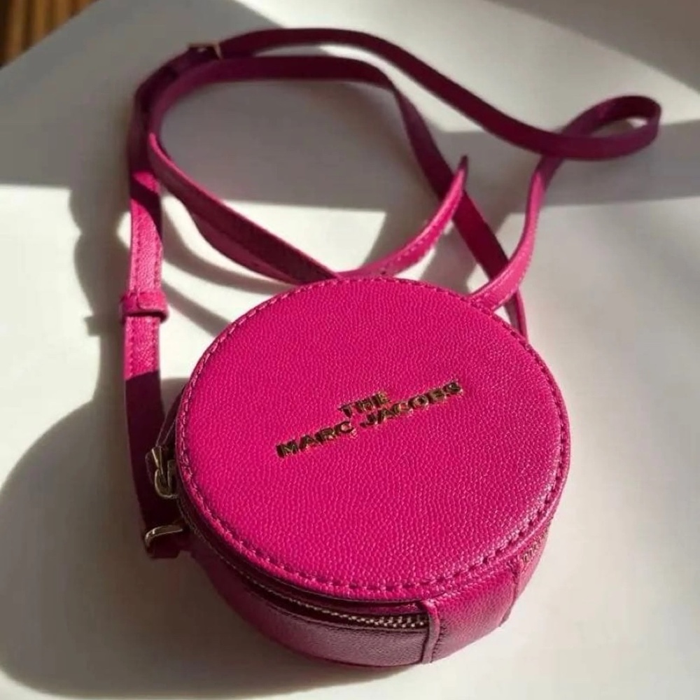 MARC JACOBS Spot Hot Pink Round Crossbody Bag New Unworn
